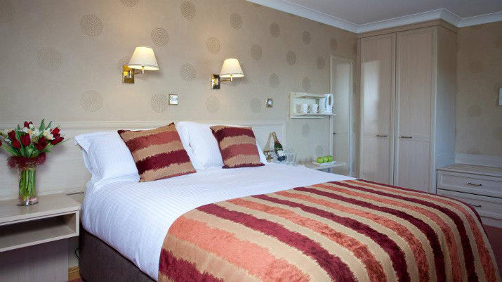 Lodge Hotel Coleraine Exterior foto